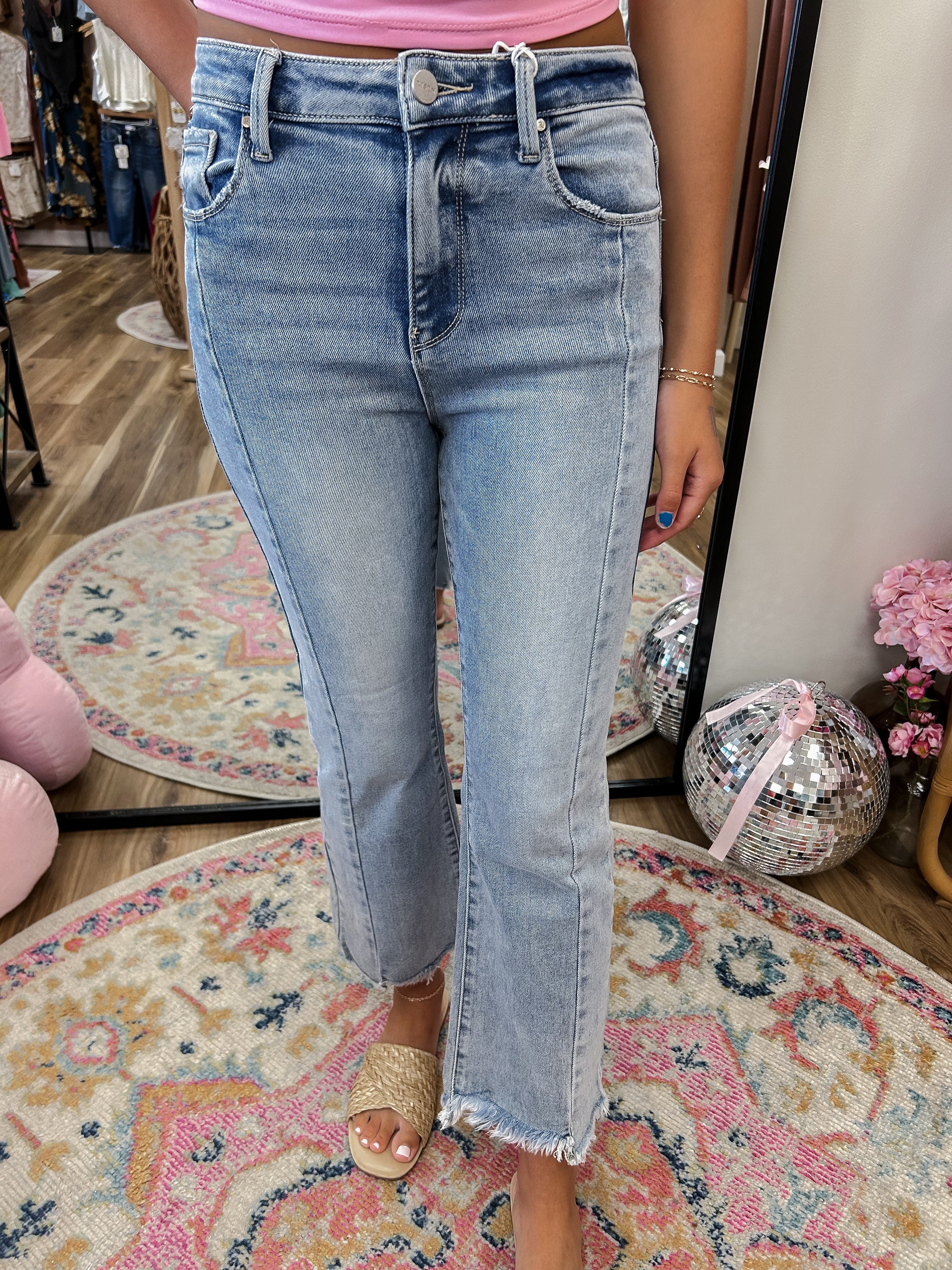 R High Rise Crop Straight Vintage Washed Jeans